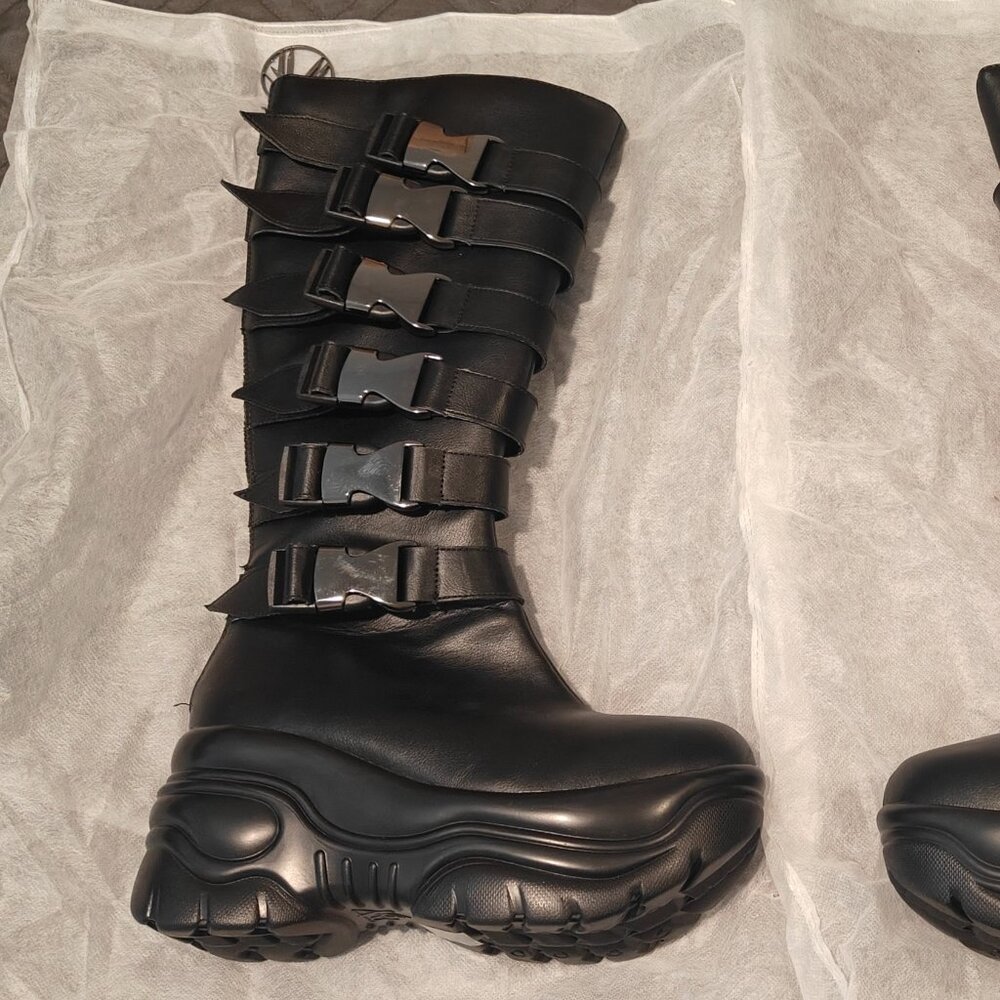 YRU TRINITY BOOT (7)